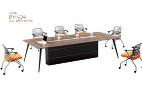 “長(zhǎng)腿”會(huì)議桌