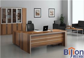 定制時尚辦公家具噴漆