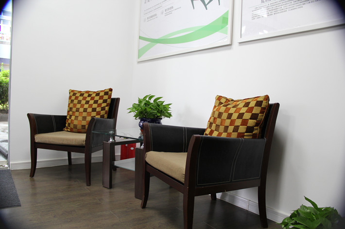 7庫網前臺接待區