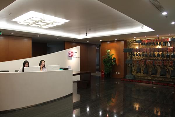 上海辦公家具廠家——碧江辦公家具網為漢今國際打造的前臺