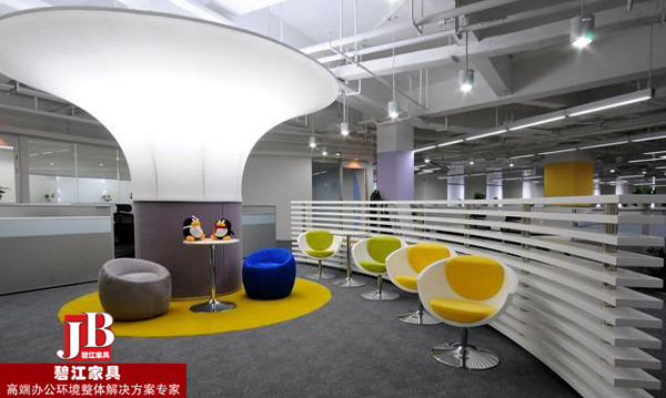 騰訊上?？偛哭k公空間的獨(dú)特設(shè)計(jì)