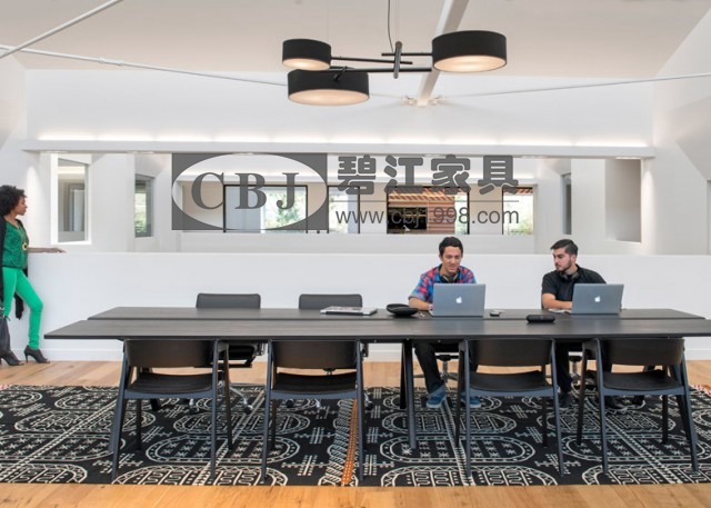 蘋(píng)果公司家具