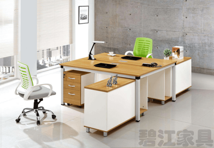 辦公家具現(xiàn)貨