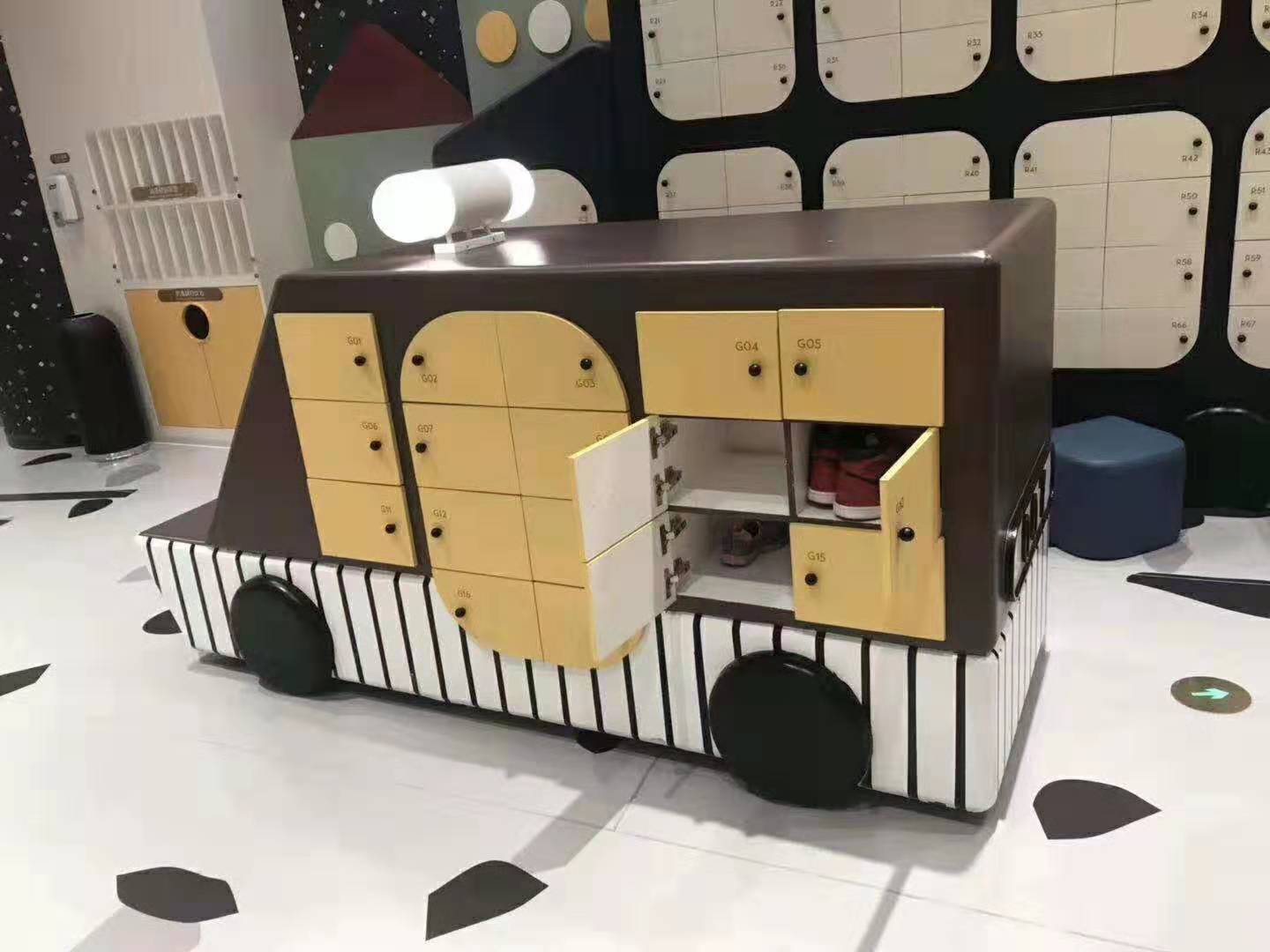 造型辦公儲物柜