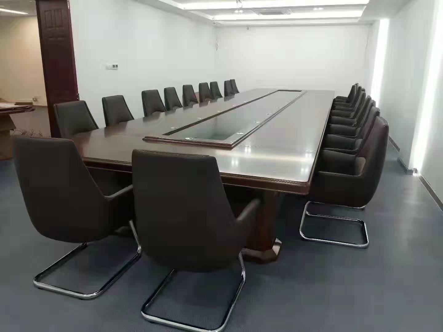 弓型辦公椅哪家好