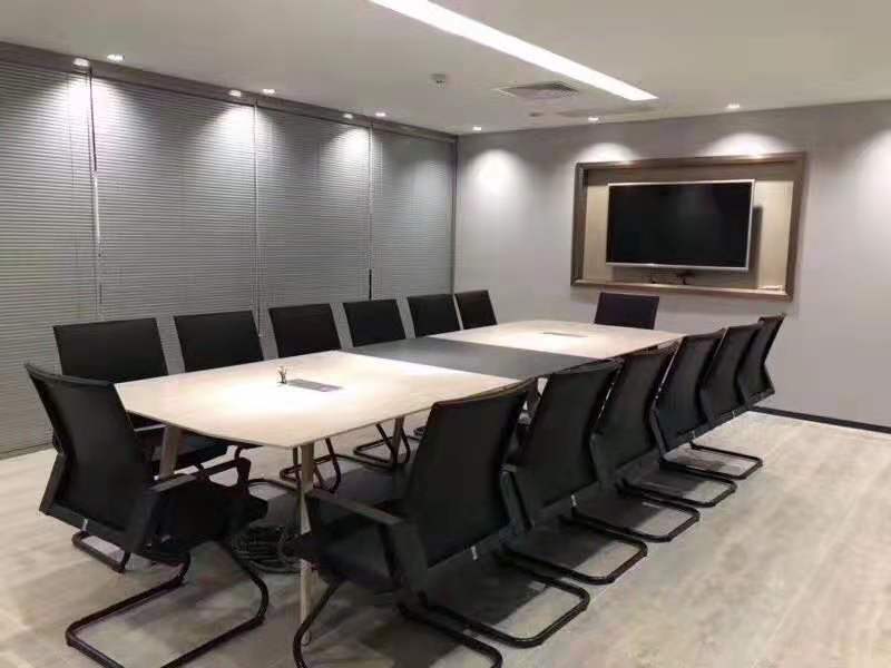 弓形網(wǎng)布辦公椅