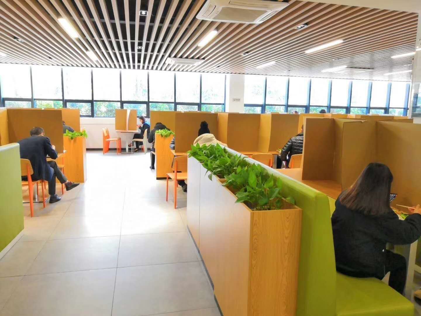 學(xué)校餐桌隔離板 學(xué)校餐桌隔離板