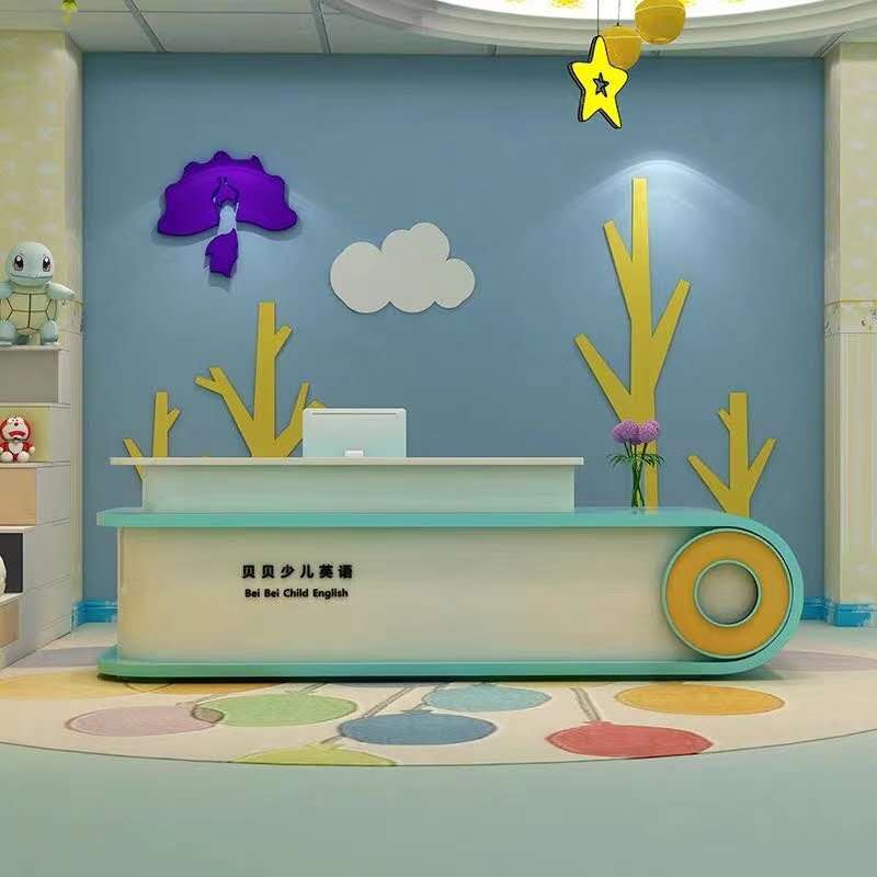 教育機(jī)構(gòu)辦公桌前臺(tái)